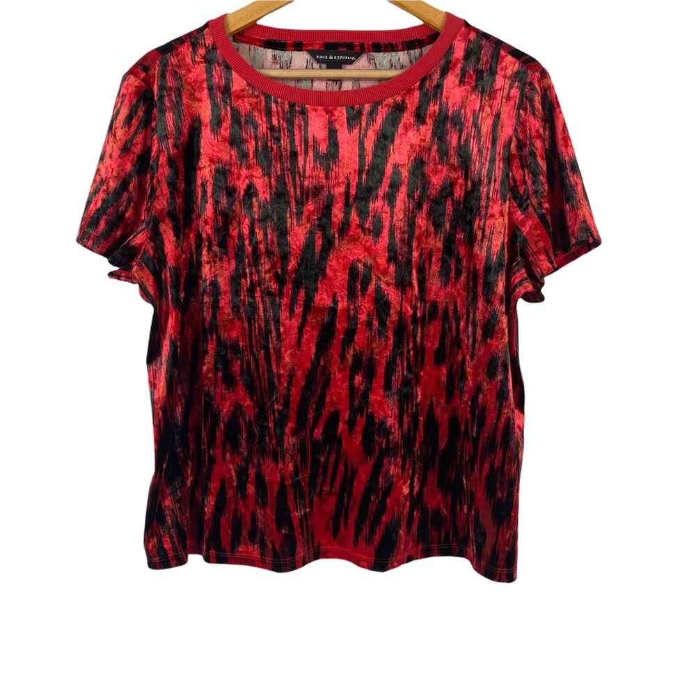 Rock & Republic Red & Black Leopard print Velvet Tee Women's L Valentines Day - Picture 2 of 8